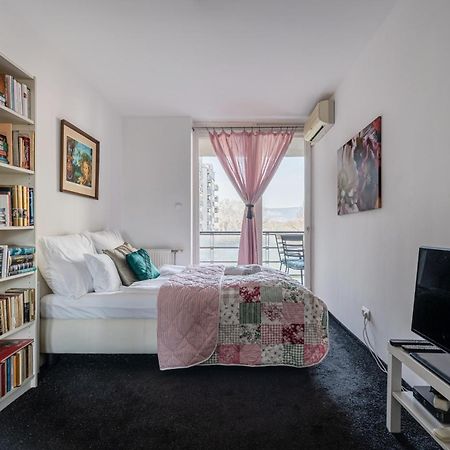 Heart And Soul Apartment Budapest Bagian luar foto