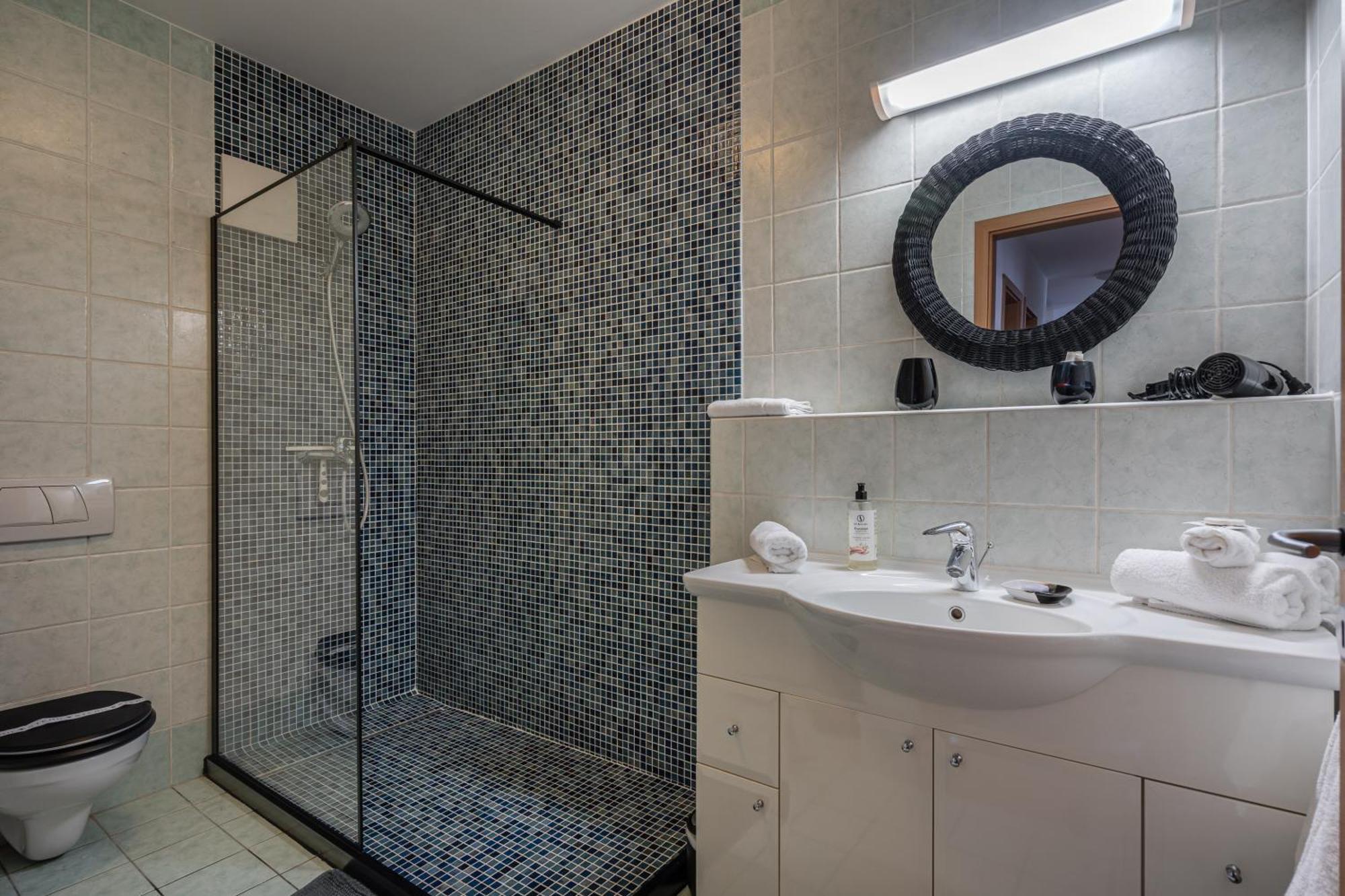 Heart And Soul Apartment Budapest Bagian luar foto