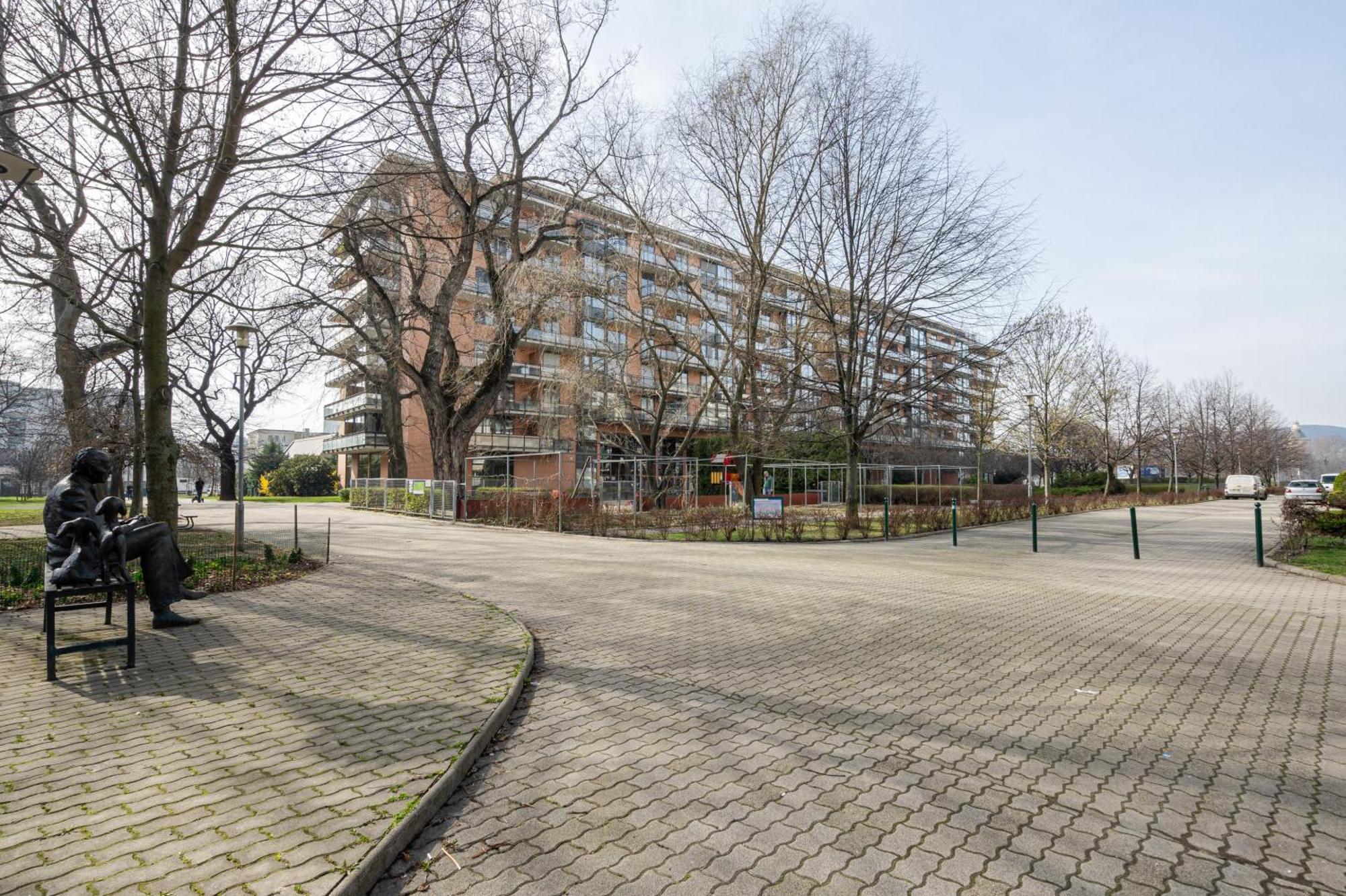 Heart And Soul Apartment Budapest Bagian luar foto